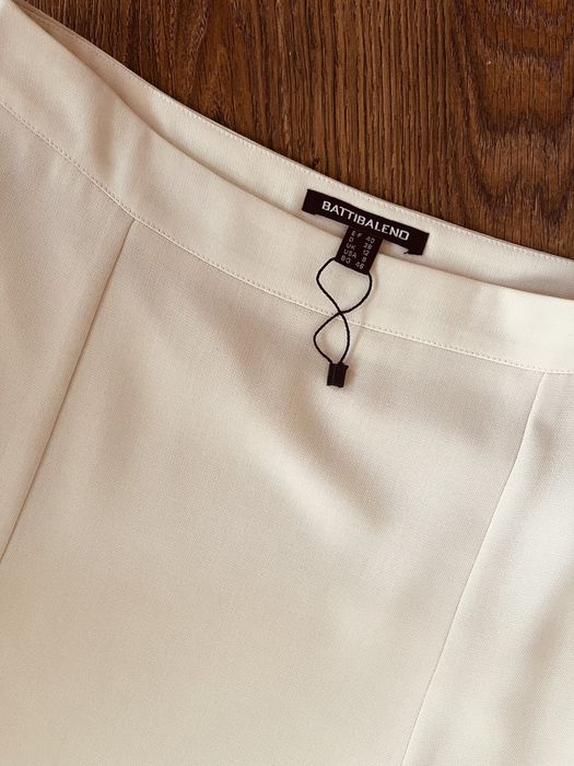 BATTIBALENO чисто нова пола