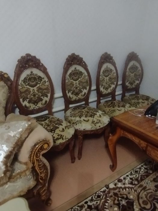 Продам стулья пр Иран б/ у