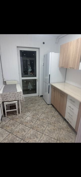 Apartament cu 4 camere in zona centrală