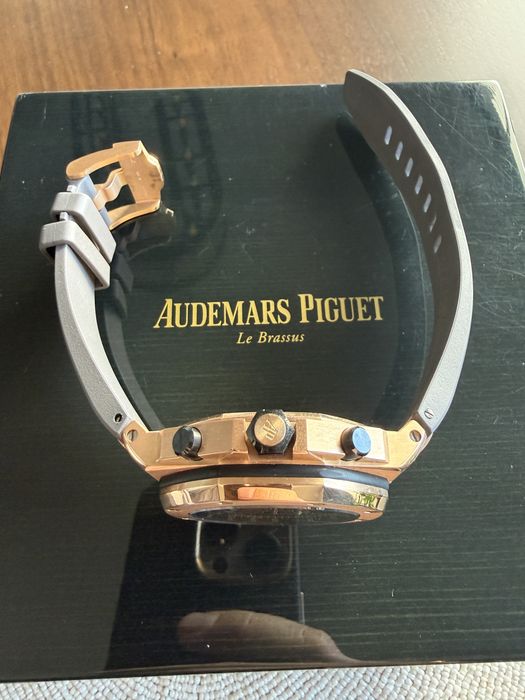 Audemars Piguet Royal Oak Offshore Chronograph GOLD