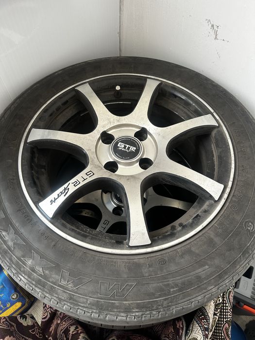 Продам диски с резиной