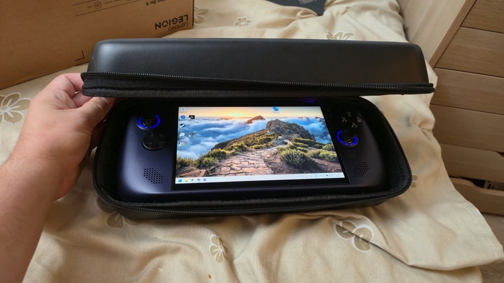 Lenovo Legion Go S Z1Extreme