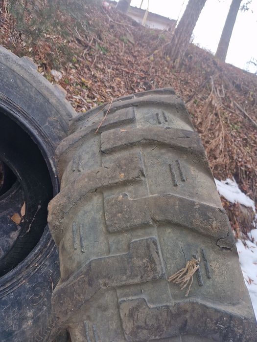 18 4 26 резина на caterpillar JCB