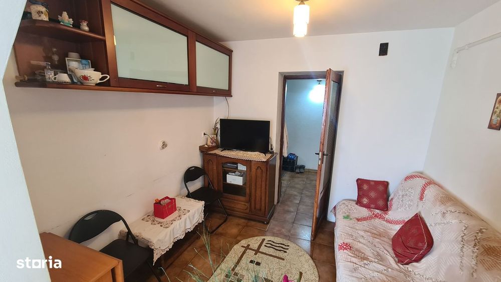 Apartament cu 2 camere de vânzare în Curtea de Argeș.