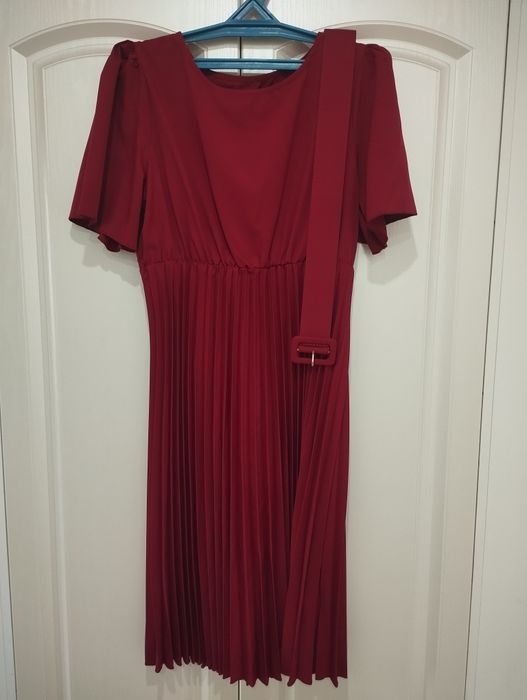 Платье женское.       .