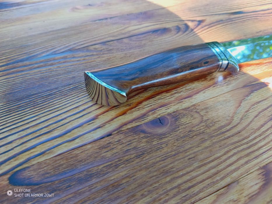 Продавам нож ръчна изработка