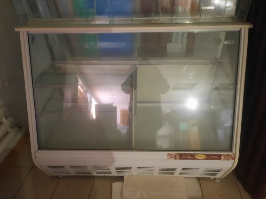 Продам холодильник за 120000тг