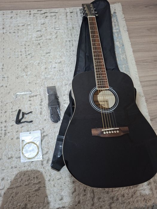 Гитара  Levinson