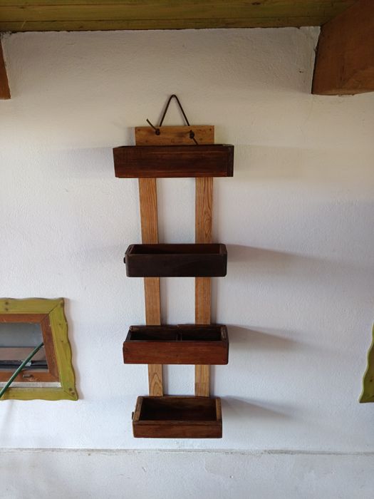 Etajera , rafturi artizanale