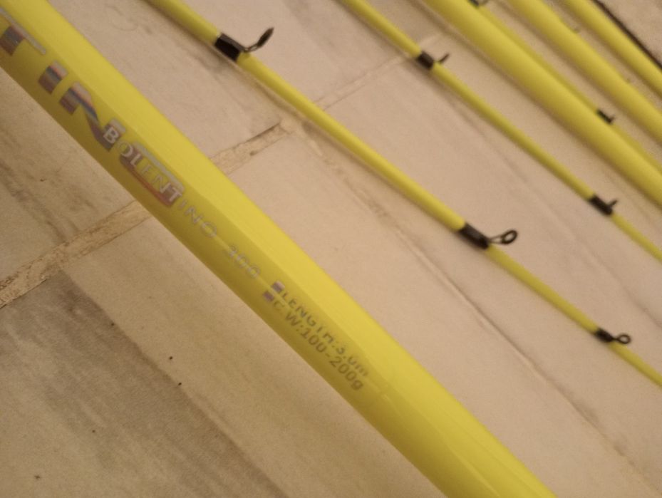 Set 4 Lansete 3m acțiune 100-200gr + 4 Mulinete Cfc 5000