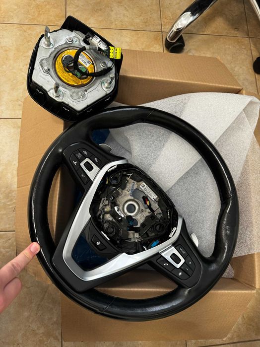 Волан BMW G01 02 g20 g21 g30 g31 x3 X4 3 и 5 серия с подгрев вибрация