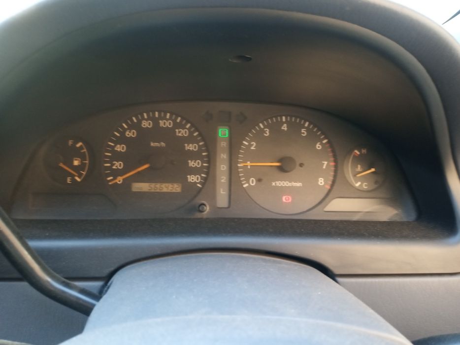 Продам хорошую машину