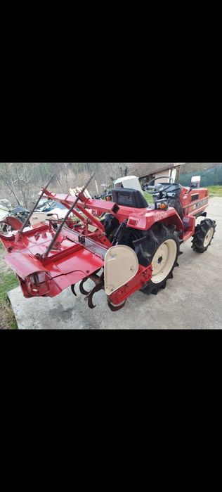 Японски трактор Mitsubishi MT16