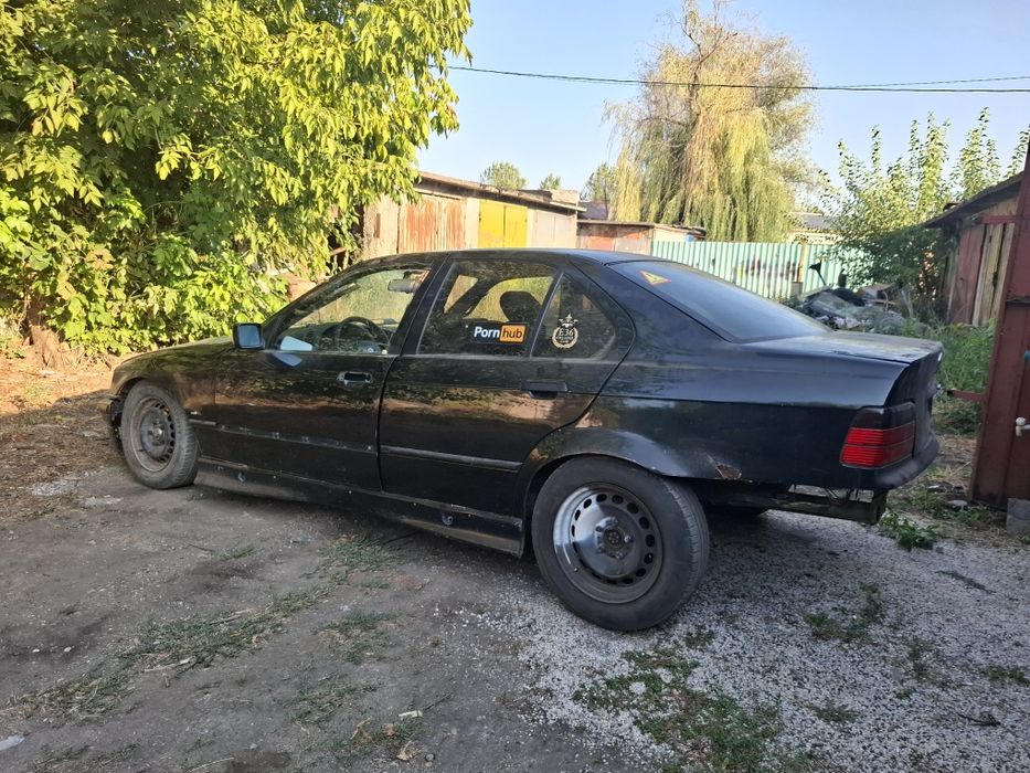 Bmw e36 318is M42B18 НА ЧАСТИ