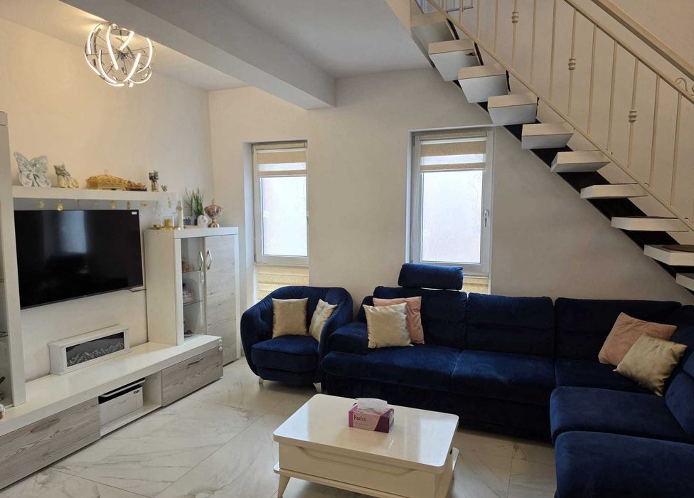 Penthouse 3 camere, 2 băi, 2 parcări, Giroc | 650 EUR
