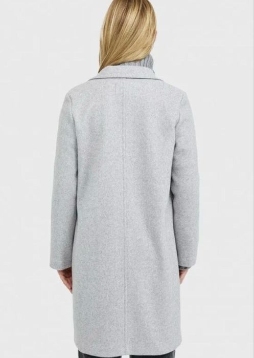 Пальто Stradivarius