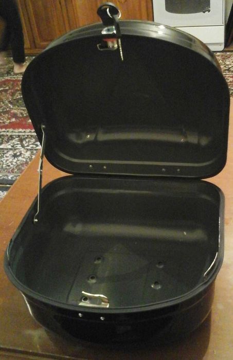 Кофра (багажник) железный, для заднего крепления