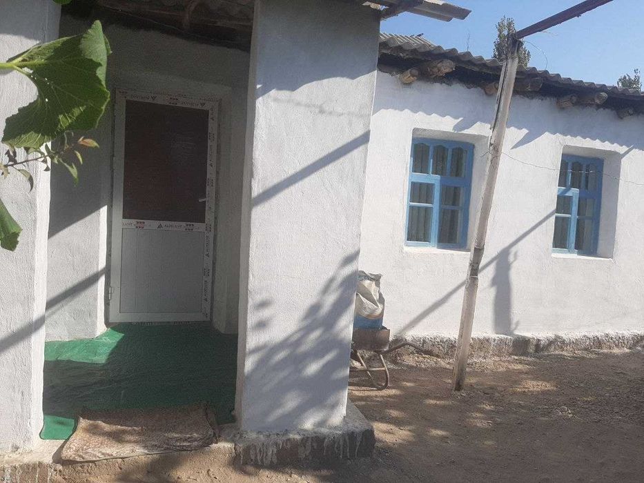 Uy sotiladi.  Srochna