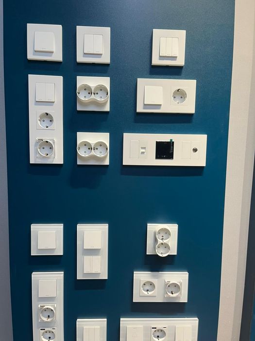 Продаётся розетки и выключатель