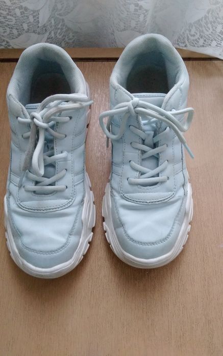 маратонки и  обувки