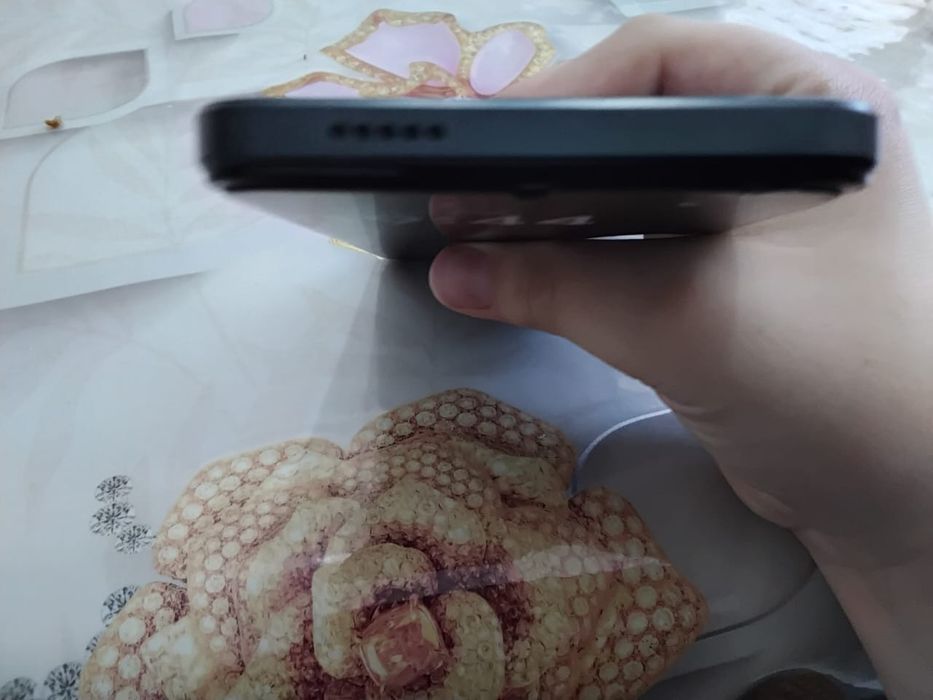 Продам телефон виво у03