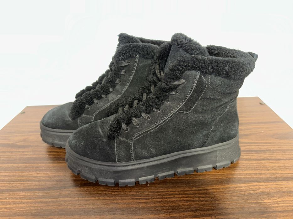 Базовые ботинки чёрные на зиму