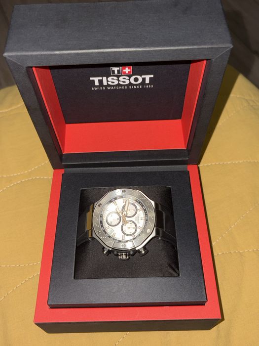 Часы от компании tissot