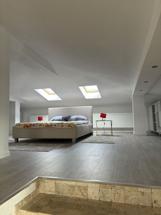 Apartament tip penthouse 3 niveluri Valea Lupului de inchiriat