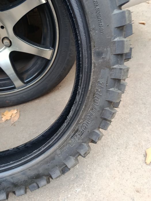 Резина эндуро новая