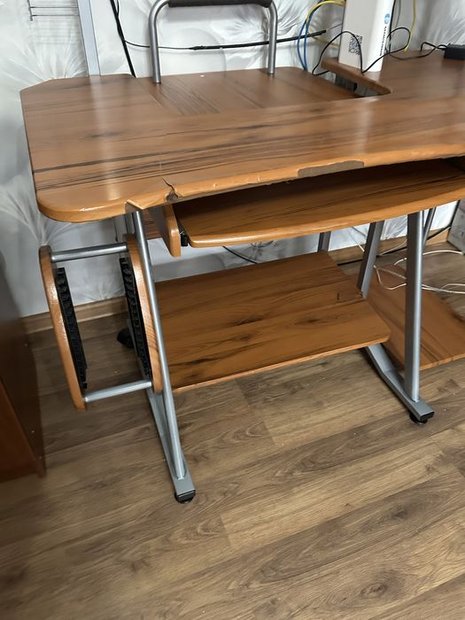 Стол игровой продаеться