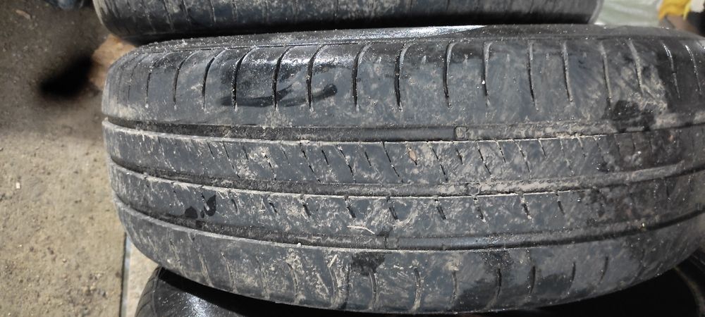 Продам резину летнию