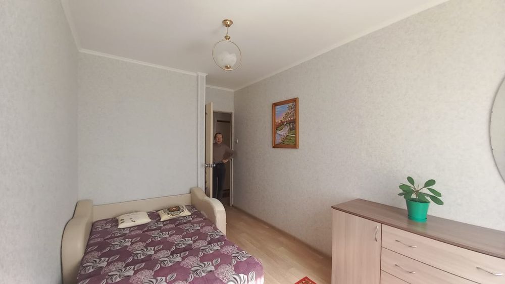 Продам 2 комнату