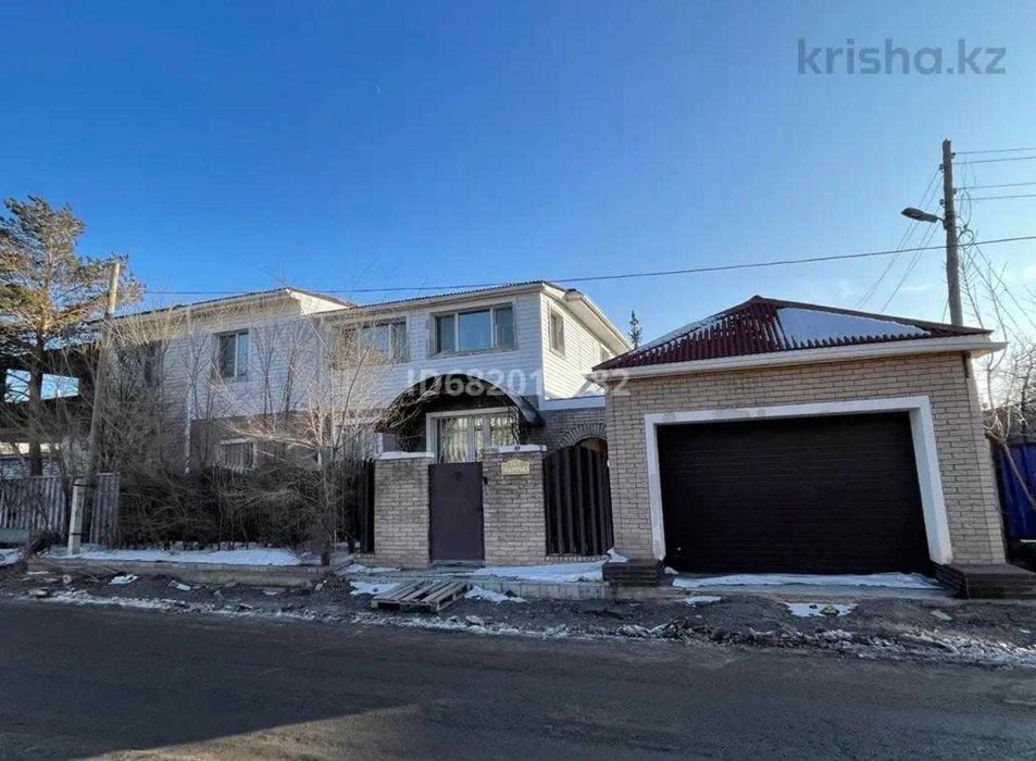 Продам 2х этажный коттедж