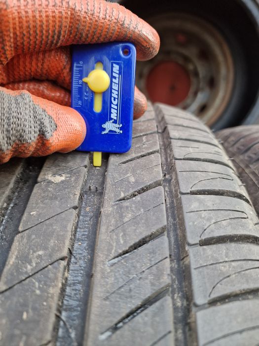 Anvelope 215/50R17 marca Michelin, DOT 2017 , 7 mm