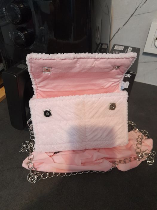 Ръчно претени чантички