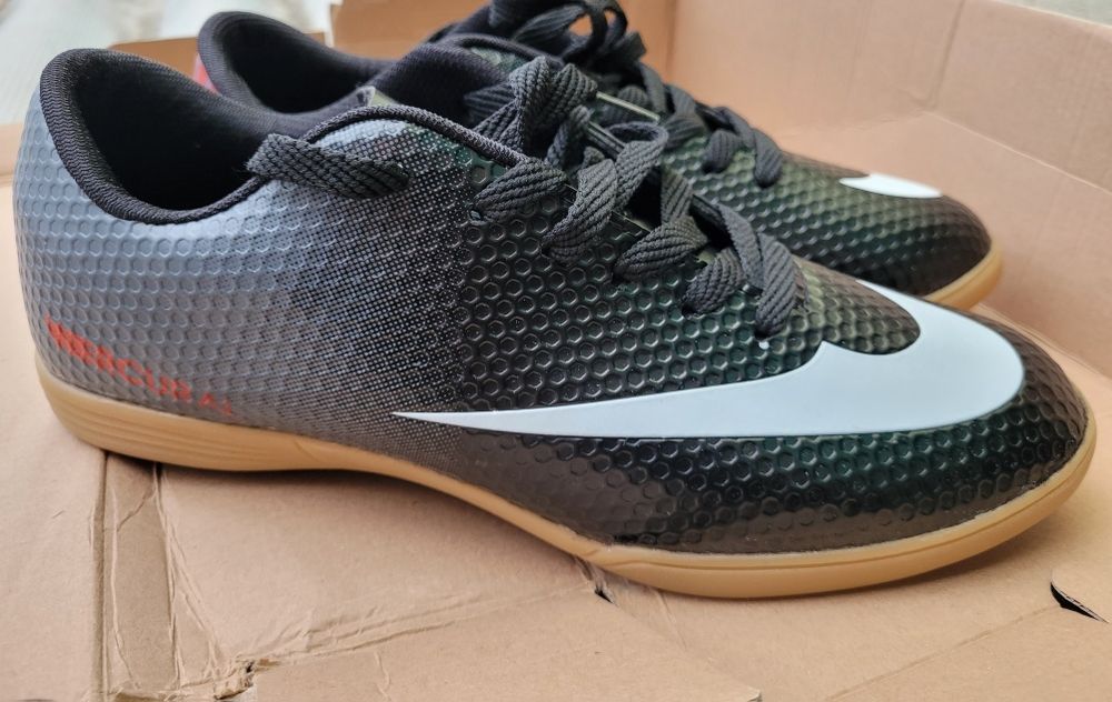 De vanzare ADIDAȘI NOI