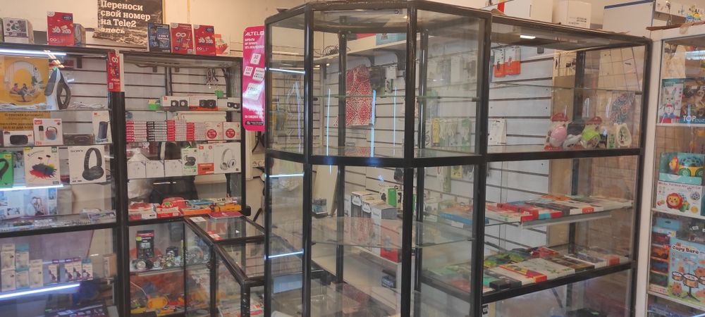 Витрины стеклянные