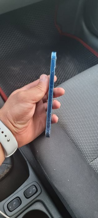 Iphone 12 продам