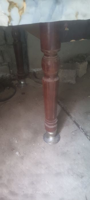 Стол сотилади холати яхши