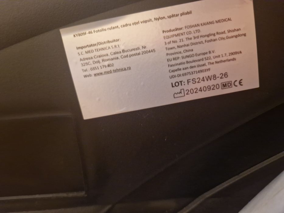 Scaun cu rotile din otel NextFarma®, sezut 46 cm, pliabil