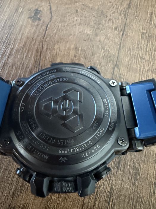 Casio G-SHOCK MT-G MTG-B1000B-1A – Tough Solar, Bluetooth, Sapphire, Full Set
