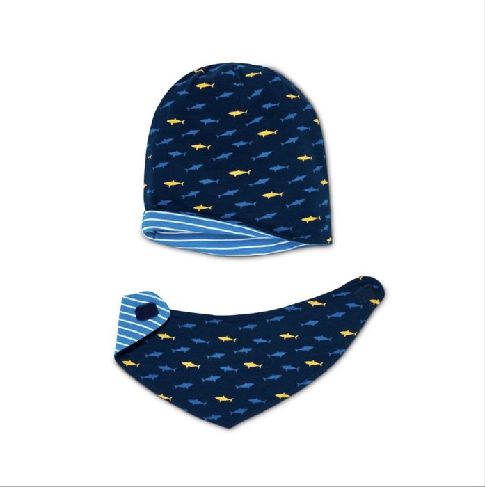 детская шапка с шарфиком