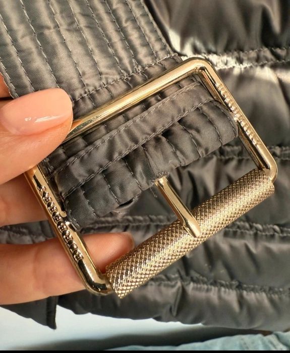 Geaca burberry marimea xs