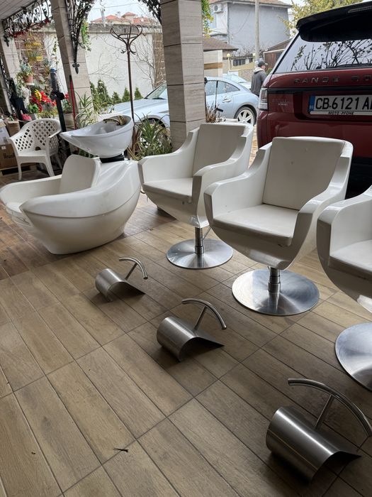 Промоция - Фризьорско оборудване 3 стола + измивна колона