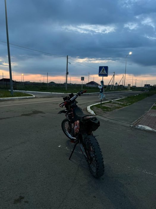 Продам эндуро 400к