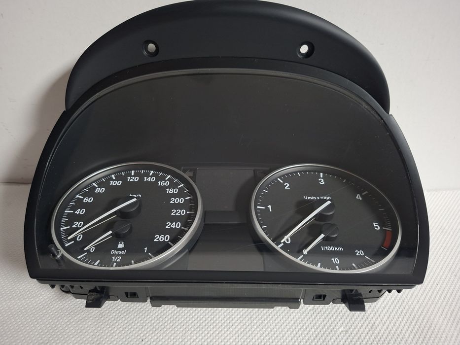Ceasuri Bord BMW E90 E91 E92 E93 LCI Facelift 2.0d / 3.0d Diesel Europa (Cod 9187344)