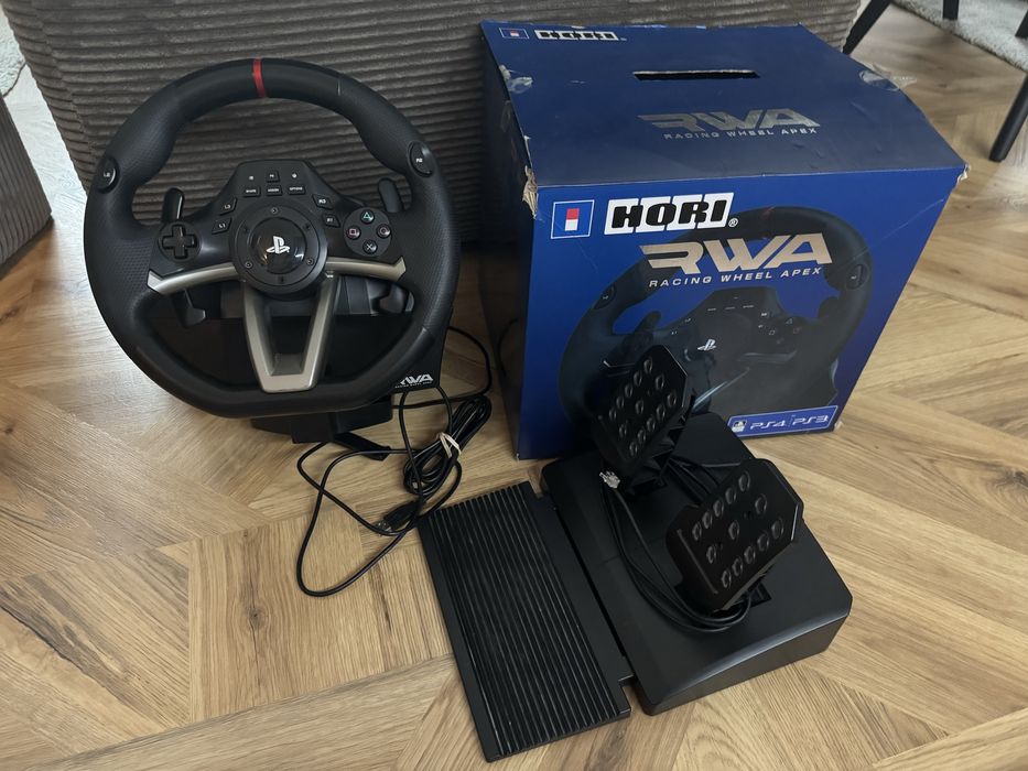 Волан с педали HORI Racing Wheel Apex PS4 / PS3 / PC
