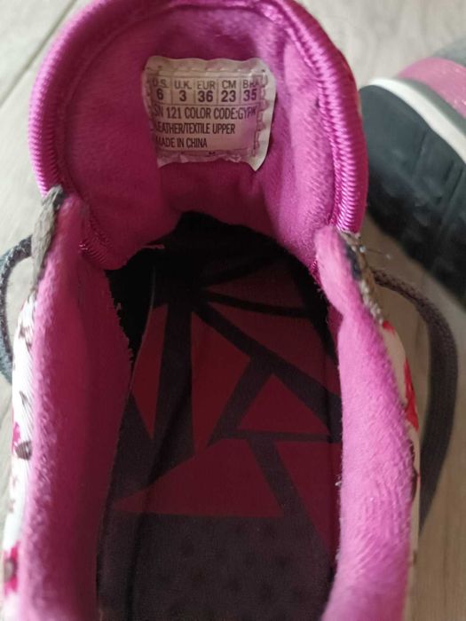 Маратонки със скрита подметка Skechers