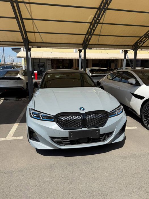 BMW i3 40L gaiyt sport 2024 yil restayling