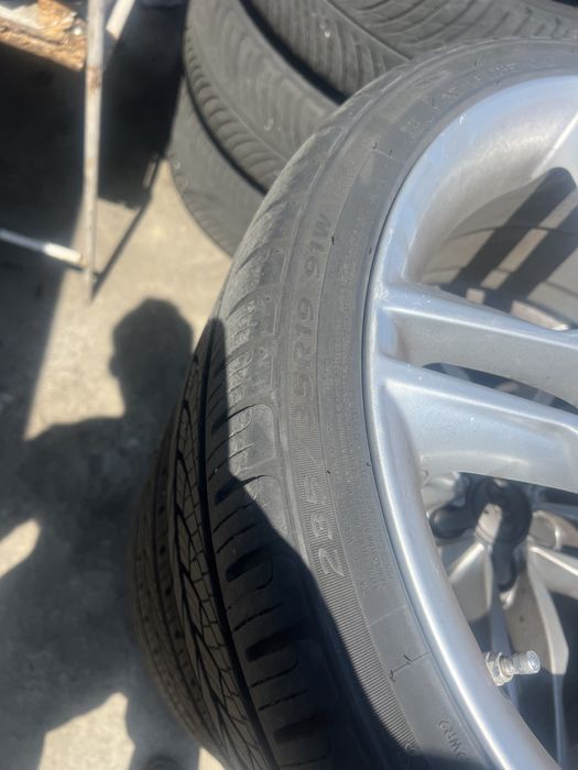Roti audi a4 ,a 5 a6 s line r19 anvelope foarte putin rulate